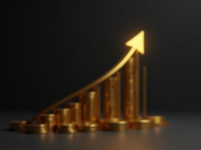 収益成長を示すグラフィカルな円錐と矢印